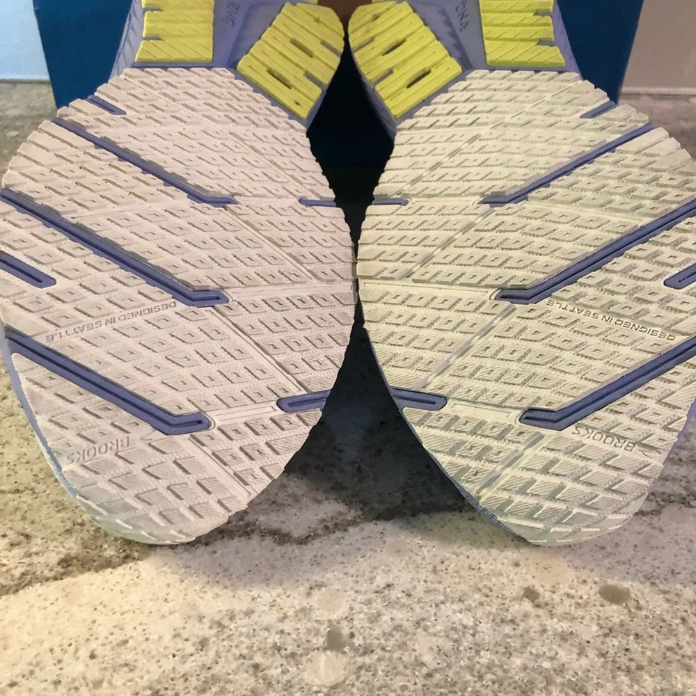 Brooks Women's Athletic Shoes - Light Blue and Lime - Picture 7 of 10